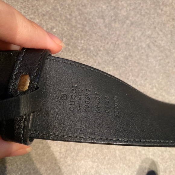Gucci belt leather - sold for $450 - Picture 5 of 6